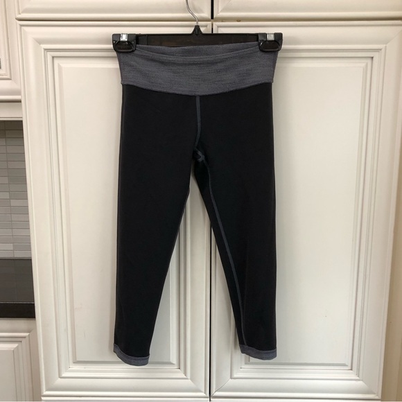 Reversible crop Ivivva by Lululemon leggings - Picture 1 of 15